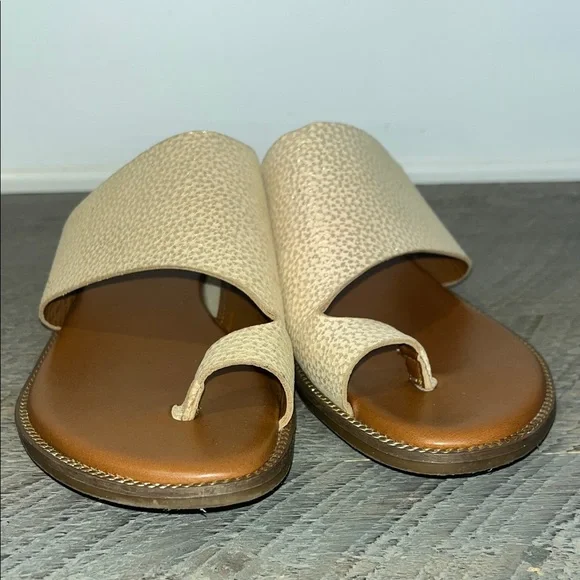 Franco Sarto Womens Pebbled/Metallic Gem Leather Slip On Slide Sandals - Size 8 - Picture 7 of 9